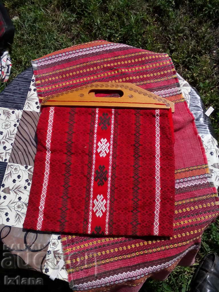 Geanta veche, geanta cu preț 16.00 BGN | € 8.18 Geanta veche, geanta cu preț 16.00 BGN | € 8.18