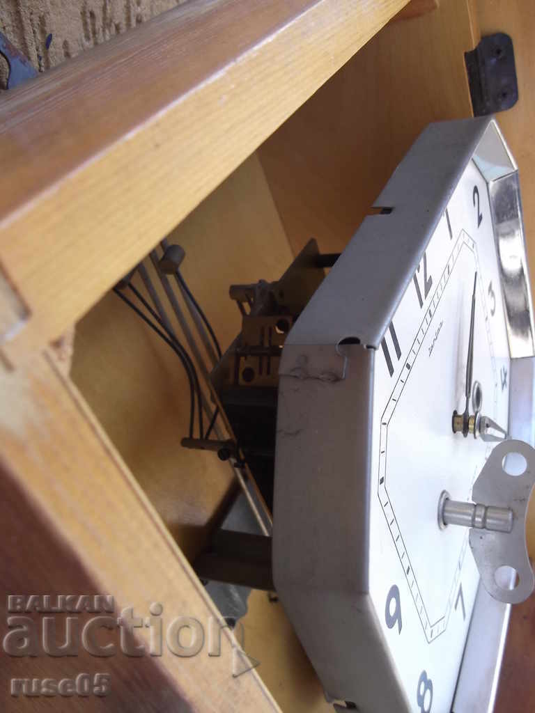 Clock "Jantar" wall Soviet - 6 Clock "Jantar" wall Soviet - 6