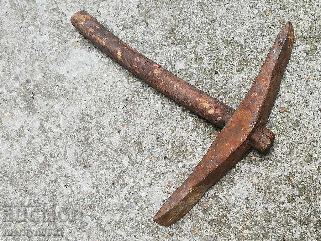 Chuck for hair sticking, hammer, forging tool, primitive with price 36.00 BGN | € 18.41 Chuck for hair sticking, hammer, forging tool, primitive with price 36.00 BGN | € 18.41