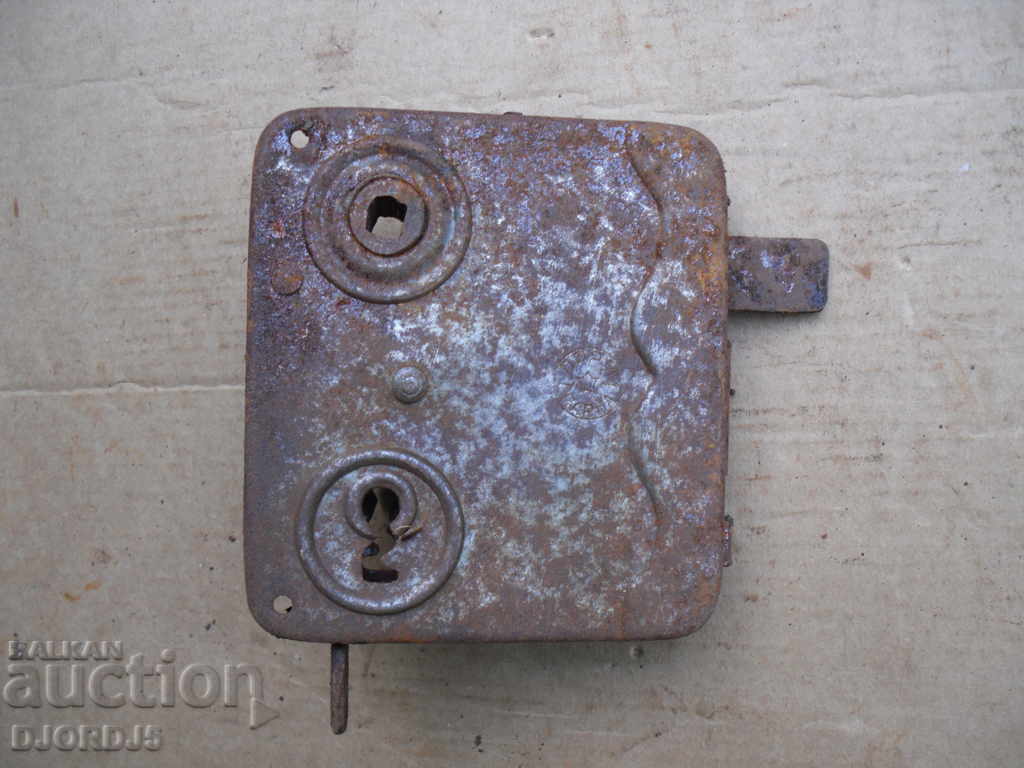 Аукцион Старинна брава, маркирана, ПОРМ звезда ВАРНА Аукцион Старинна брава, маркирана, ПОРМ звезда ВАРНА