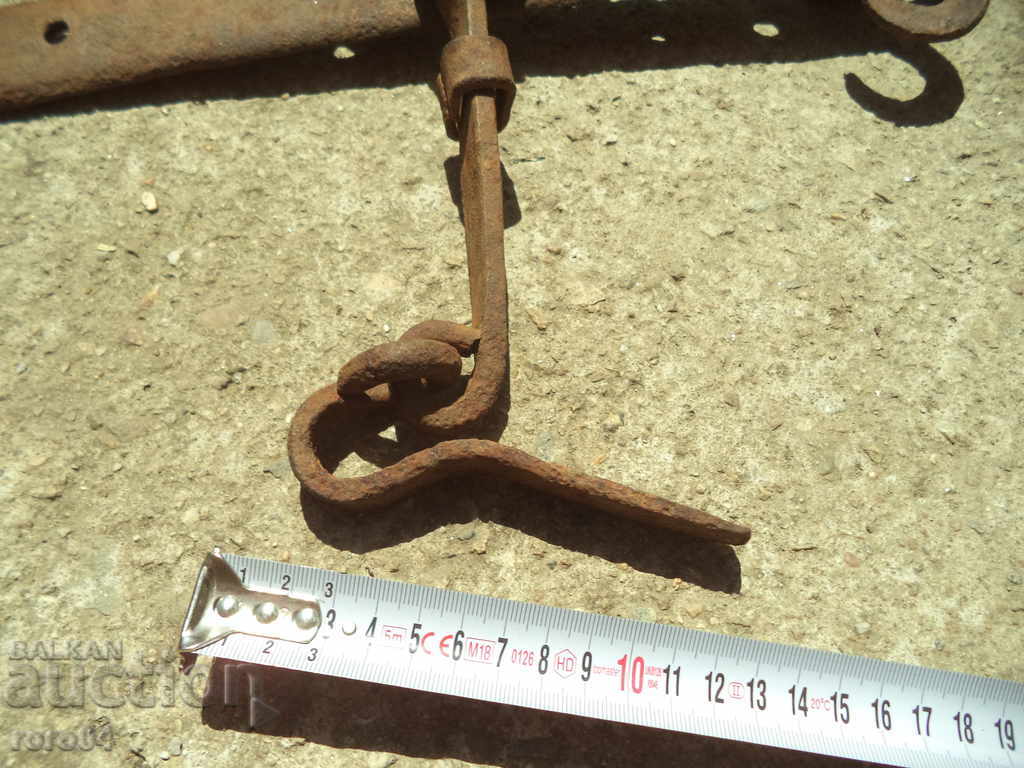 Delivery of OLD HORN MANDALO / VEHICLE WITH LOCKING MECHANISM