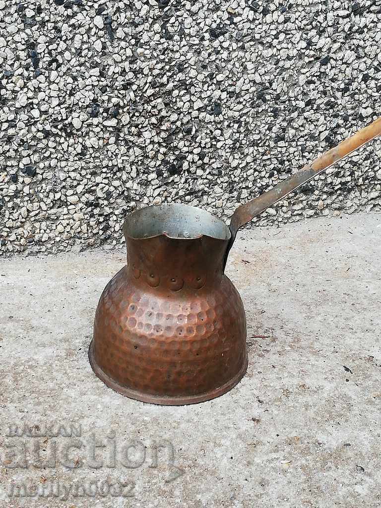 Auction Old copper jug, coffee bean, baker Auction Old copper jug, coffee bean, baker