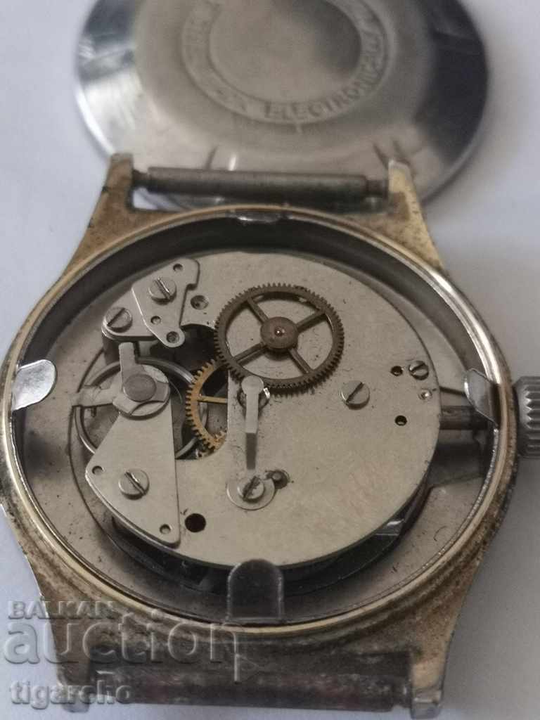 Clock Ruhla with price 11.00 BGN | € 5.62 Clock Ruhla with price 11.00 BGN | € 5.62