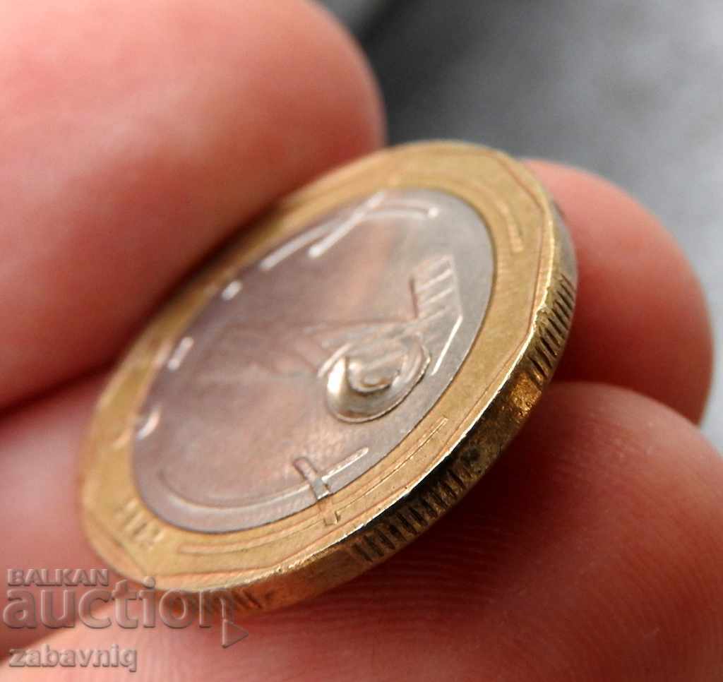 Curiozitate monedă unică de 1 leu 2002 greșeală în matriță - 7