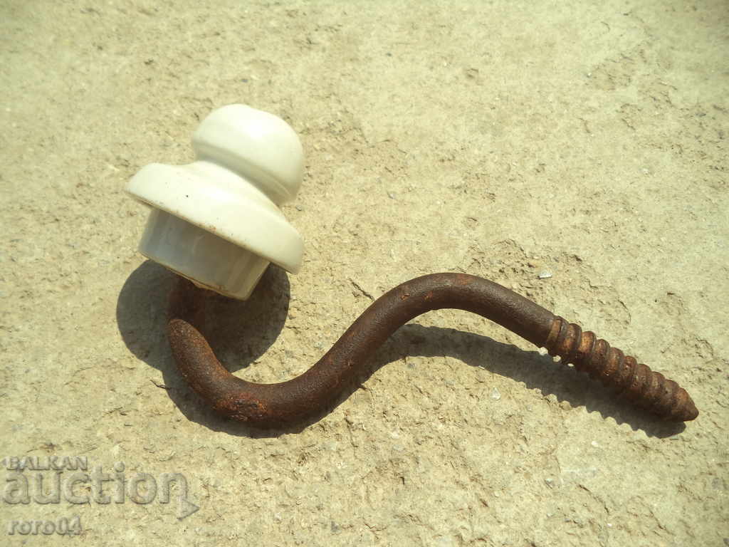 STARA PORCELANOVA / METAL PULLEY CUP - 7 STARA PORCELANOVA / METAL PULLEY CUP - 7