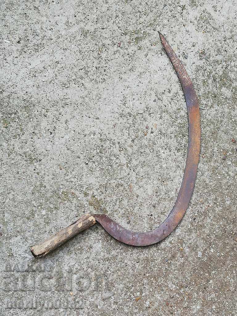 Delivery of Old sickle, blade, wrought iron Delivery of Old sickle, blade, wrought iron