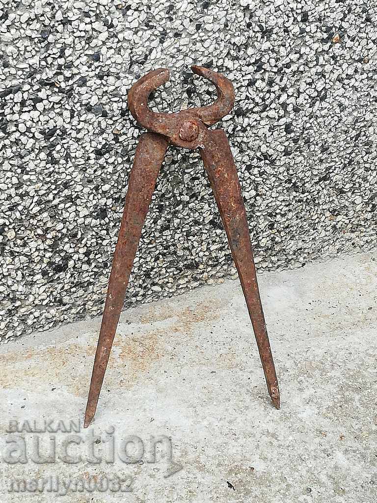 Ancient primitive kerpered keretten pliers - 5