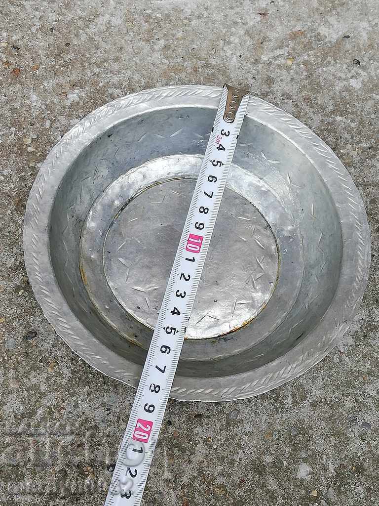 Delivery of Old copper saucer, copper, pot, plate, bowl Delivery of Old copper saucer, copper, pot, plate, bowl