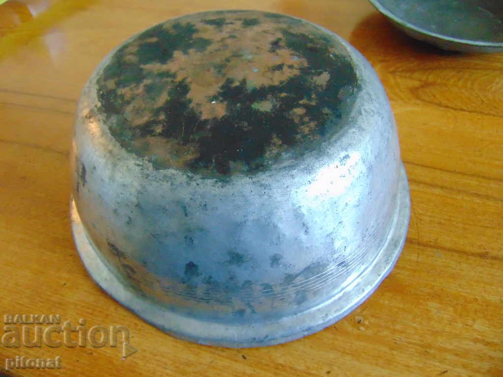 Auction An old copper vessel marked Auction An old copper vessel marked