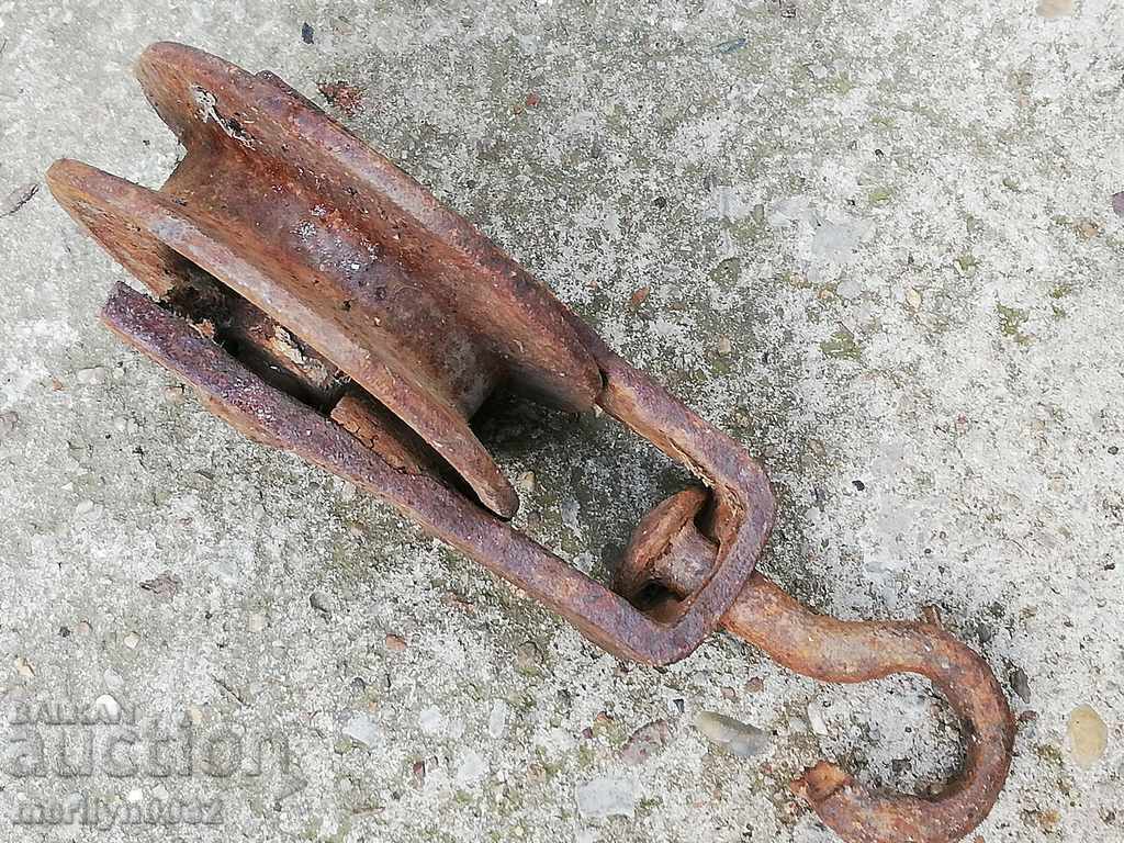 Pulley for weights roll polyspast with price 43.00 BGN | € 21.99 Pulley for weights roll polyspast with price 43.00 BGN | € 21.99