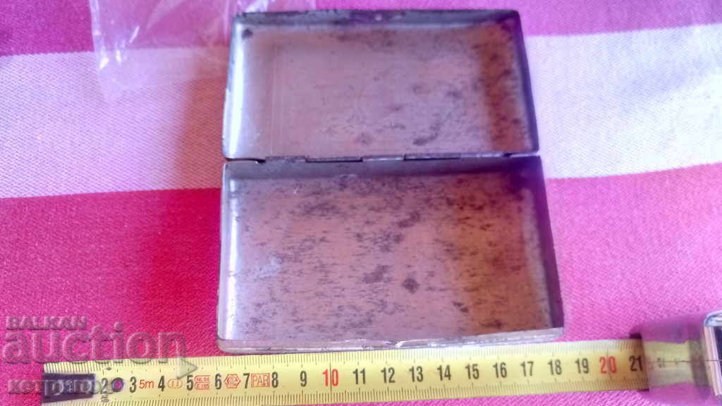 A box of metal old Austrian with price 7.50 BGN | € 3.83 A box of metal old Austrian with price 7.50 BGN | € 3.83