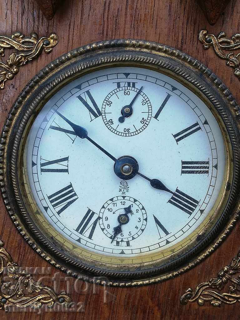 ceas vechi de pe desktop cu cadran excelent, ceas cu alarmă, joker cu preț 378.00 BGN | € 193.27