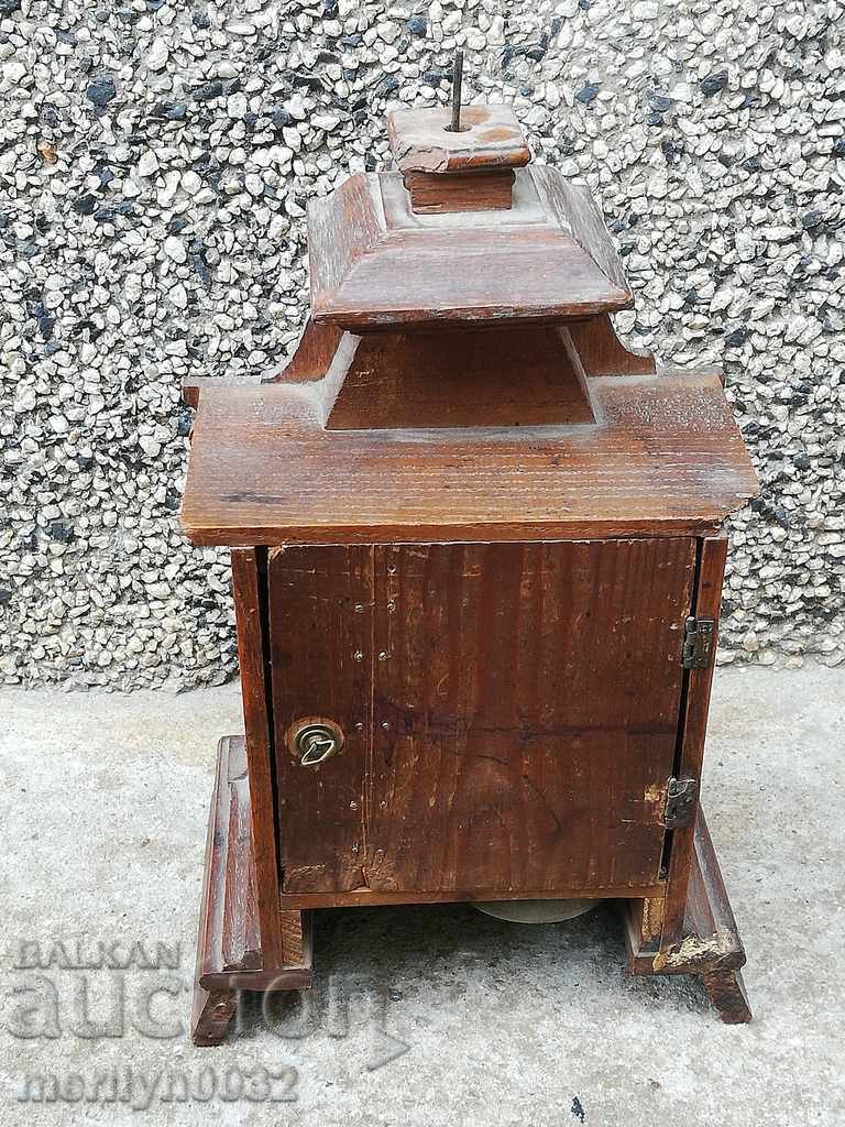 Livrarea ceas vechi de pe desktop cu cadran excelent, ceas cu alarmă, joker