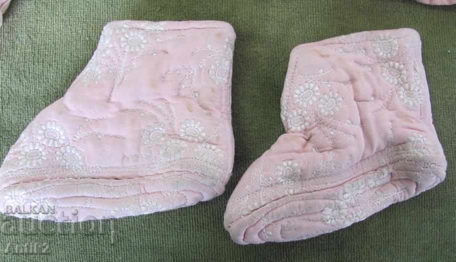 Setul antic pentru bebeluși din secolul al 19-lea - 5 Setul antic pentru bebeluși din secolul al 19-lea - 5