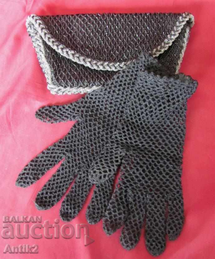 30 Old Women's Bag and Gloves