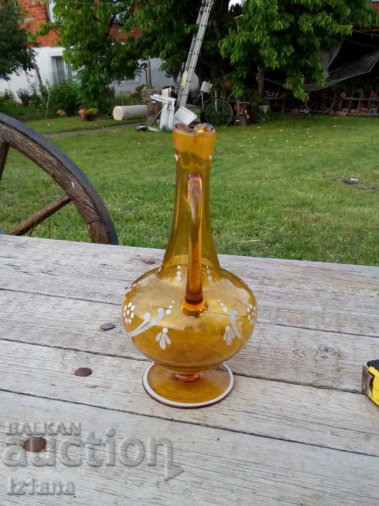 Delivery of Old carafe Delivery of Old carafe