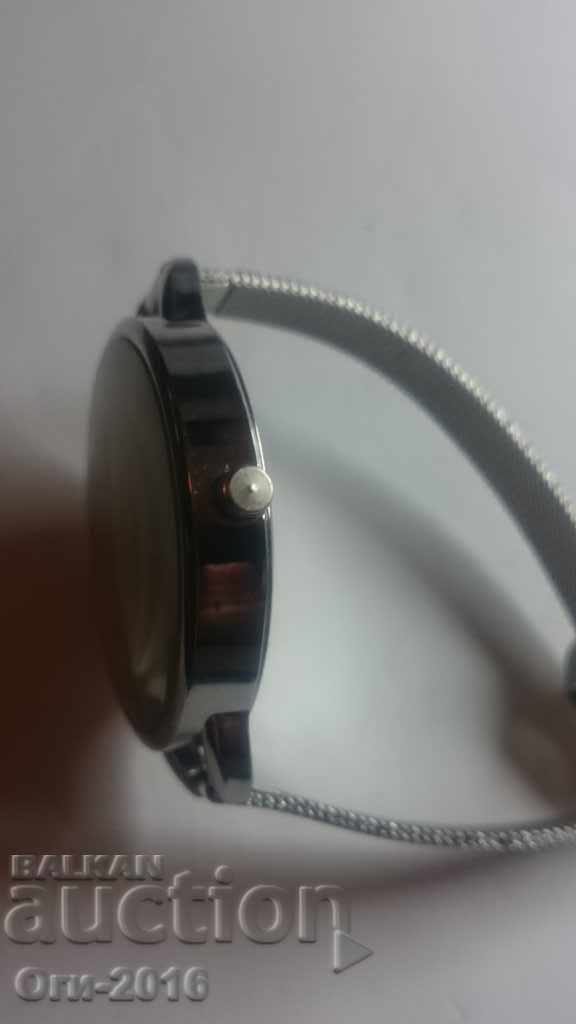 Delivery of Ladies watch Delivery of Ladies watch