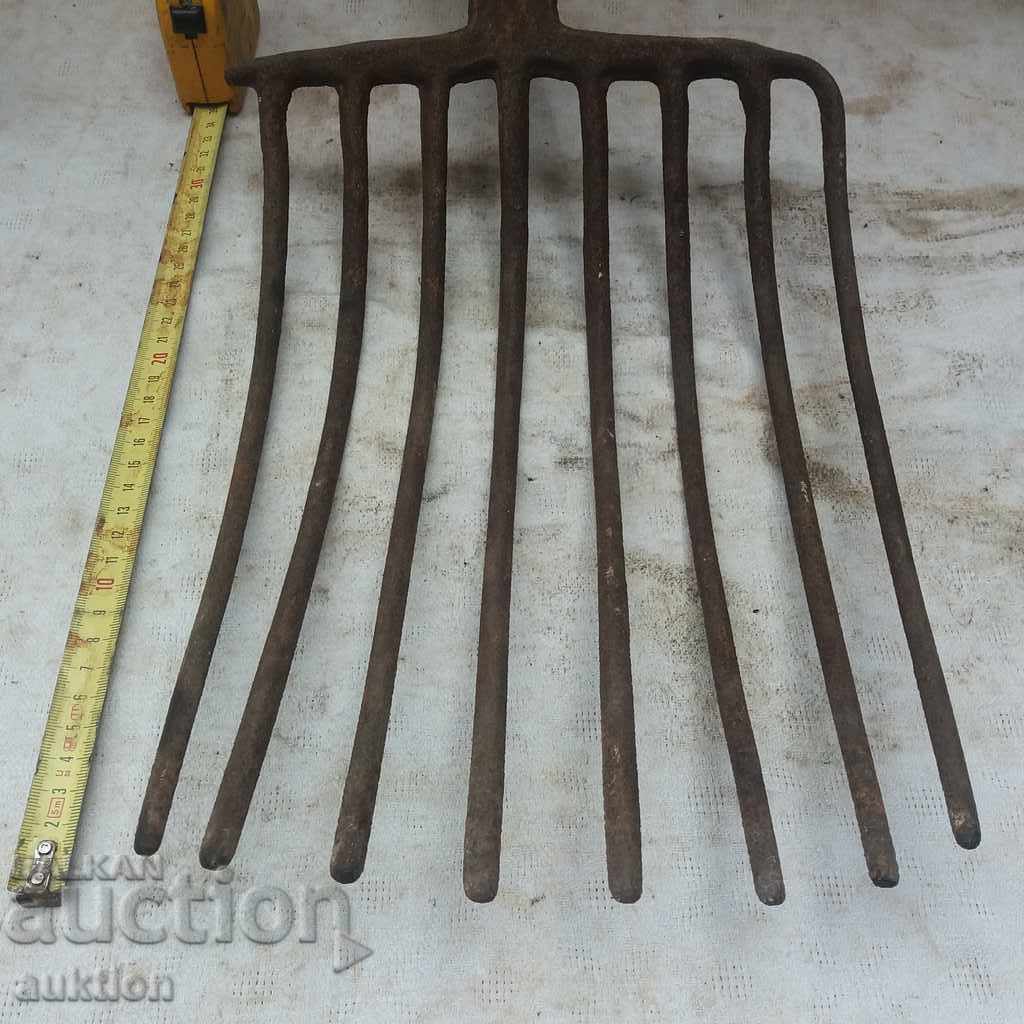 СТАРА МАСИВНА ГОЛЯМА КОВАНА ВИЛА - 5 СТАРА МАСИВНА ГОЛЯМА КОВАНА ВИЛА - 5