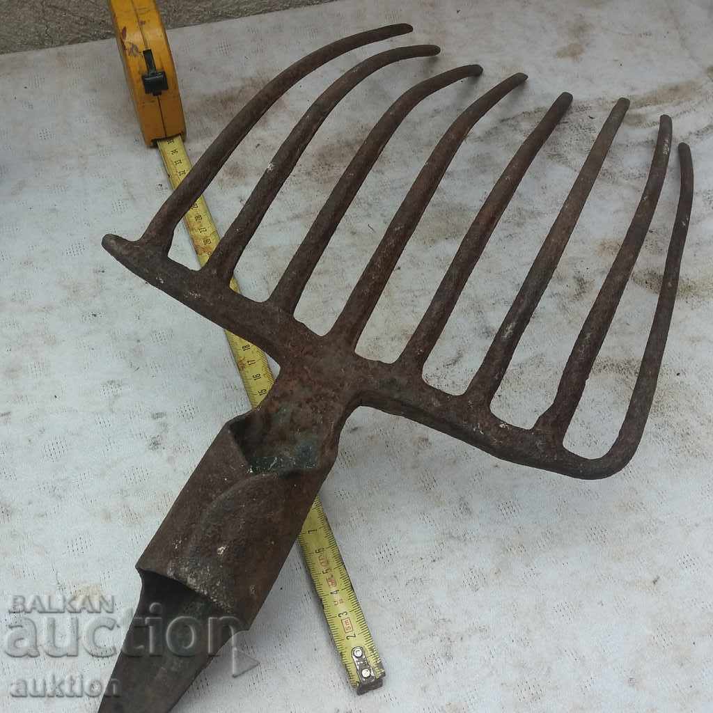 СТАРА МАСИВНА ГОЛЯМА КОВАНА ВИЛА - 6 СТАРА МАСИВНА ГОЛЯМА КОВАНА ВИЛА - 6