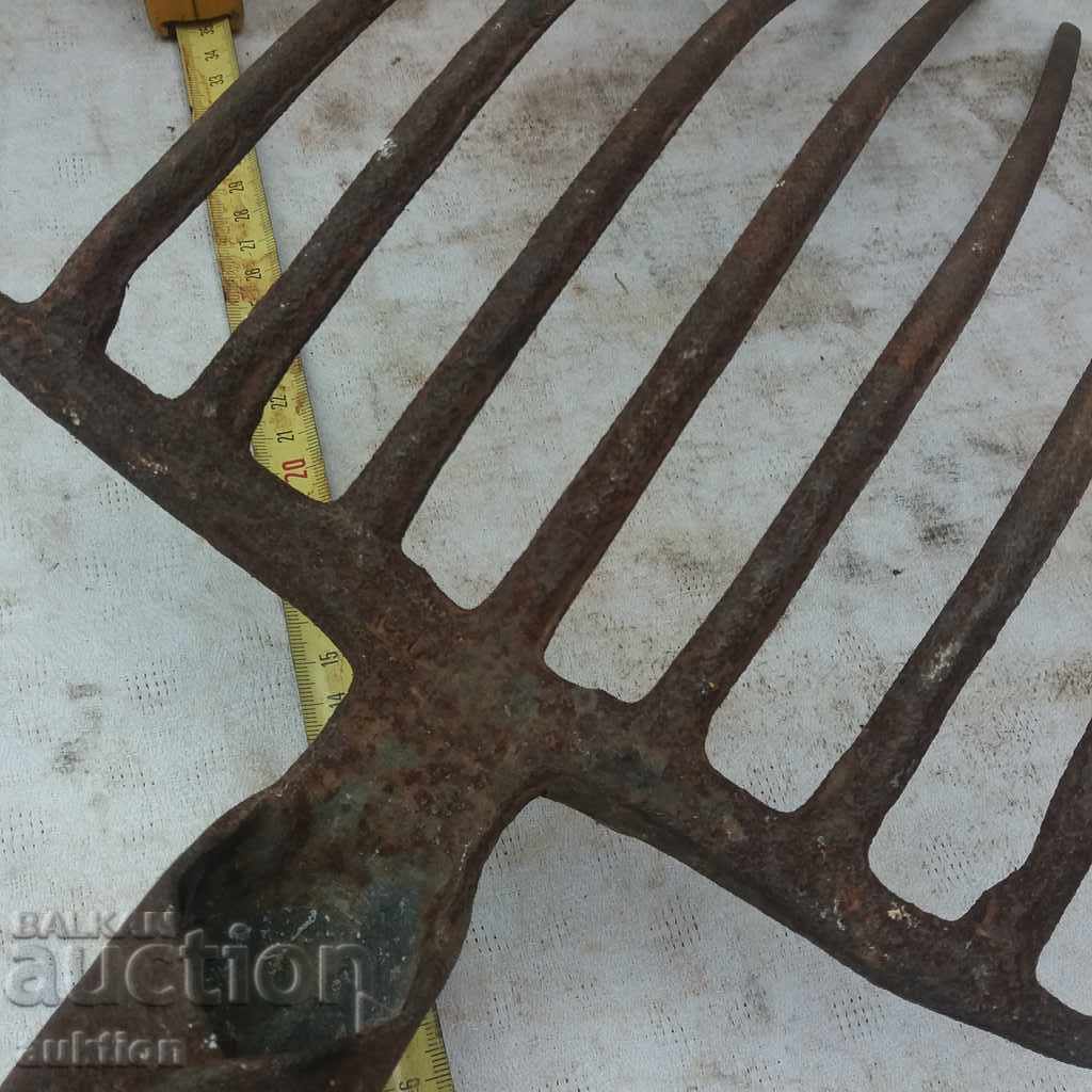 СТАРА МАСИВНА ГОЛЯМА КОВАНА ВИЛА - 7 СТАРА МАСИВНА ГОЛЯМА КОВАНА ВИЛА - 7