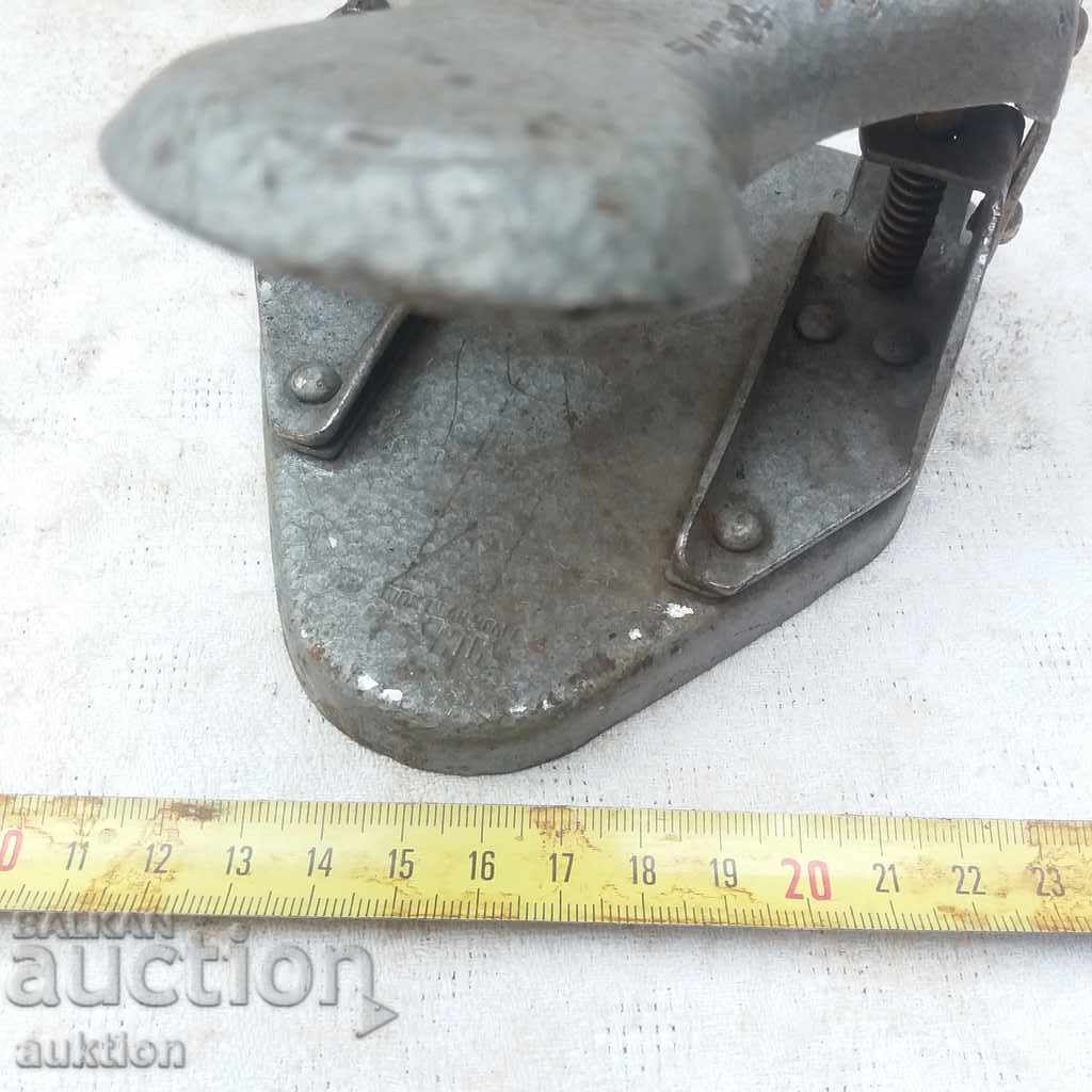 Livrarea PERFORATORUL RUSIEI Livrarea PERFORATORUL RUSIEI