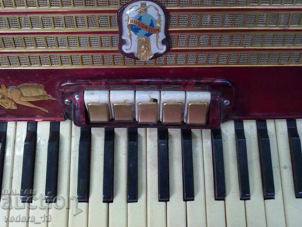 weltmeister -48 bass with price 150.00 BGN | € 76.69