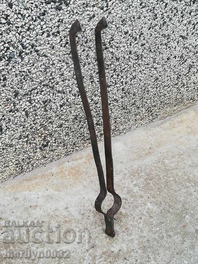 Παλιό ντιλάφι, λαβίδα, σφυρήλατο σίδερο για φούρνο