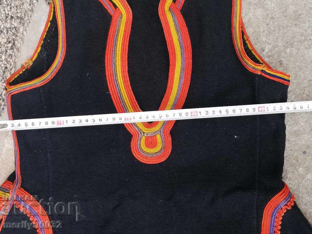 Auction Old Sukman with Gaitan Shaikh costume Auction Old Sukman with Gaitan Shaikh costume