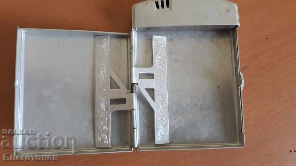 Tobacco lighter with price 20.00 BGN | € 10.23