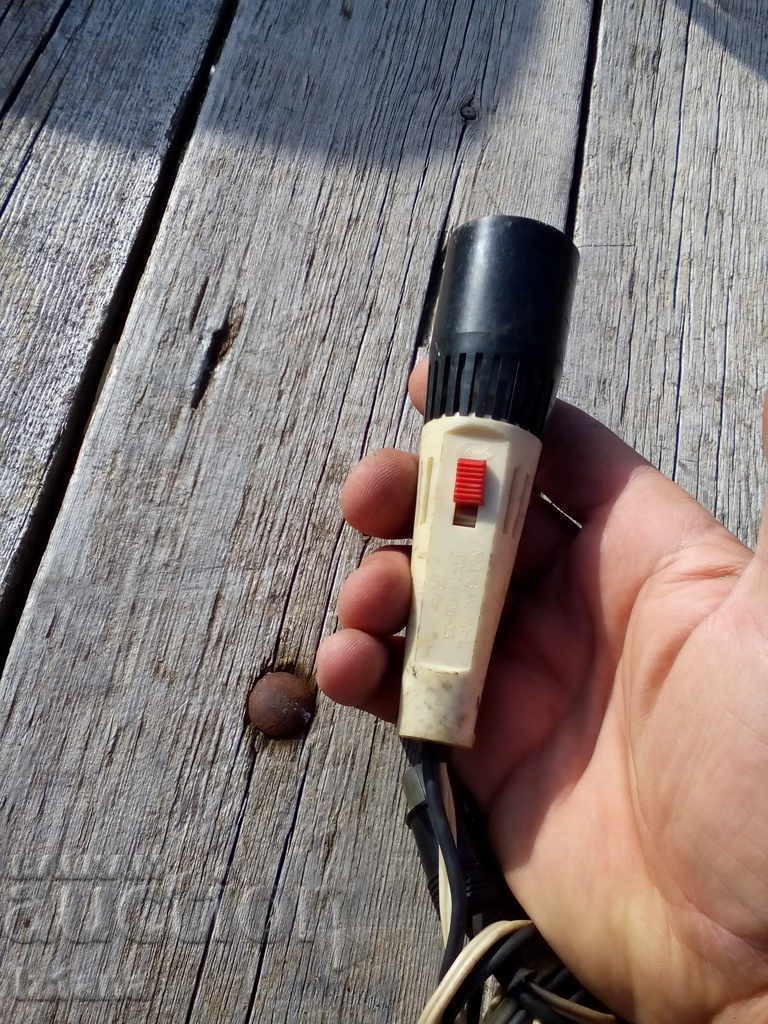 Microfonul vechi MD-64M cu preț 14.00 BGN | € 7.16