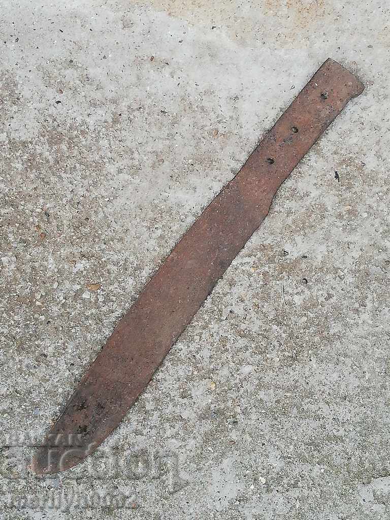 Auction  An old blade without a sharp blade