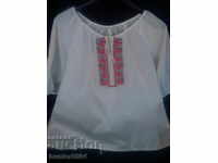 Γυναικείο πουκάμισο, βαμβακερό, κεντημένη στο χέρι βελονιά ταπισερί.