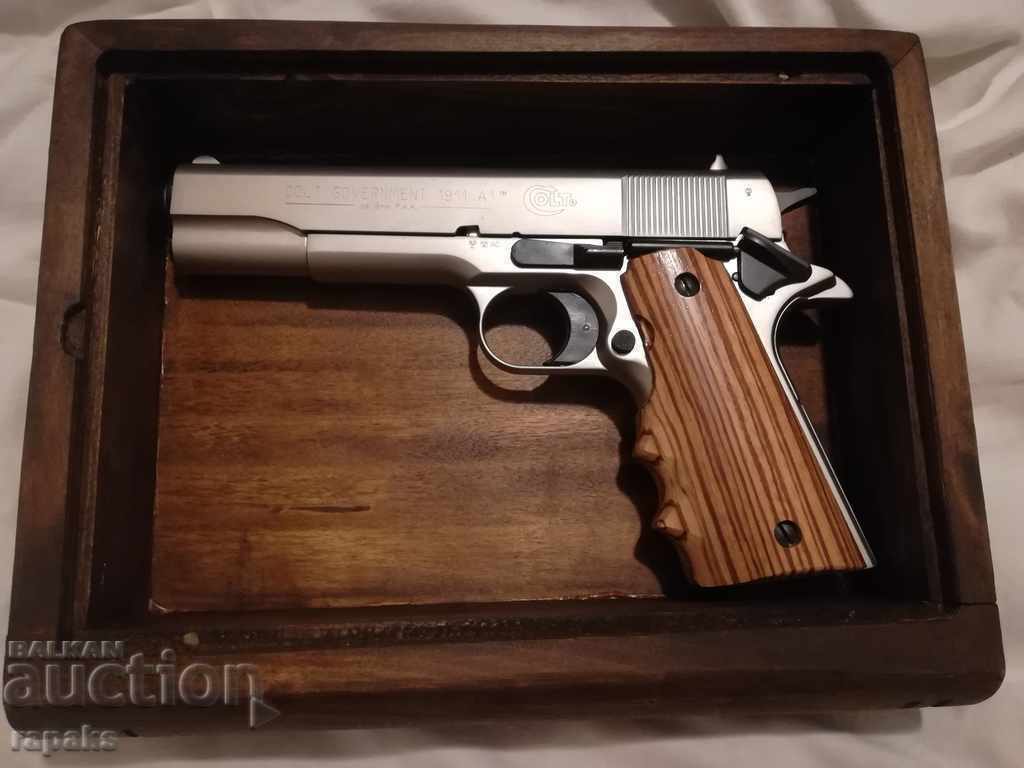 Auction  Wooden book case for revolver, gun, valuables and jewelry