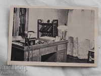 Къща-музей Георги Димитров работният кабинет     К 240