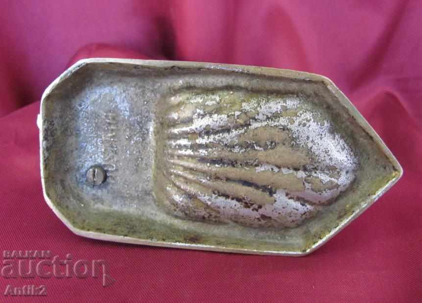 The 30 Metal Ashtray-Rabbit - 7