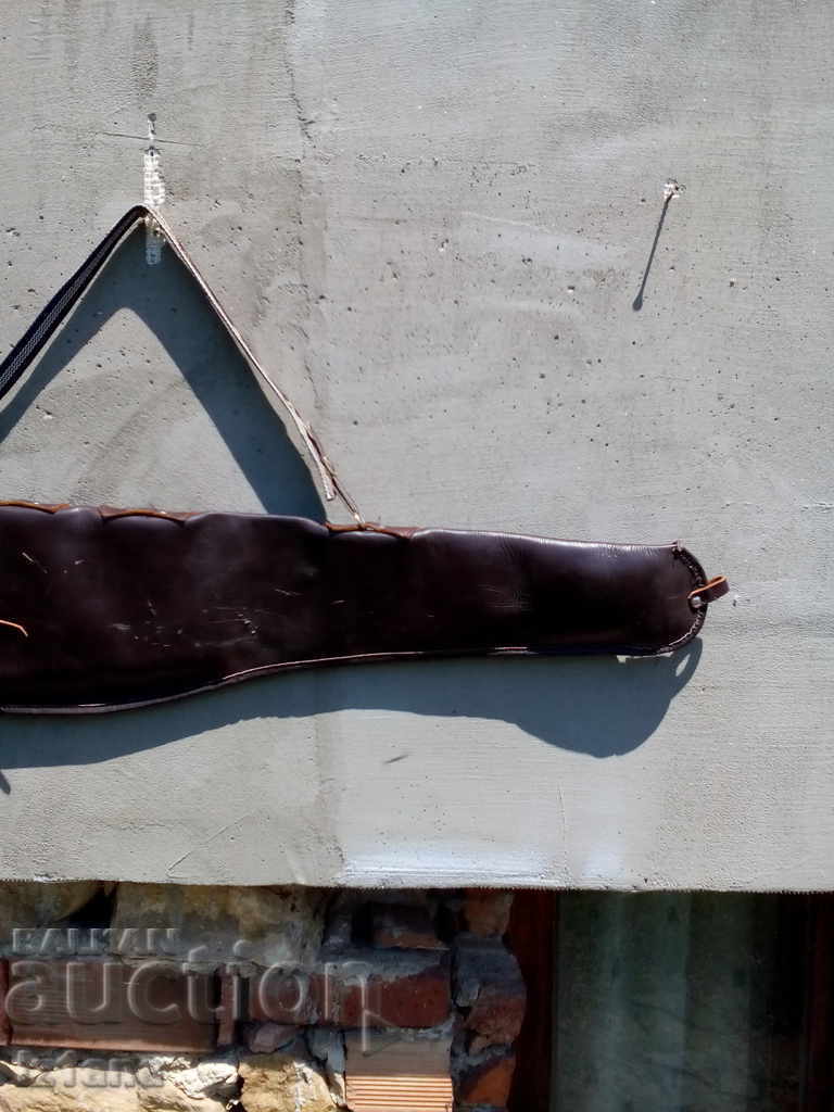 Auction  Old rifle case