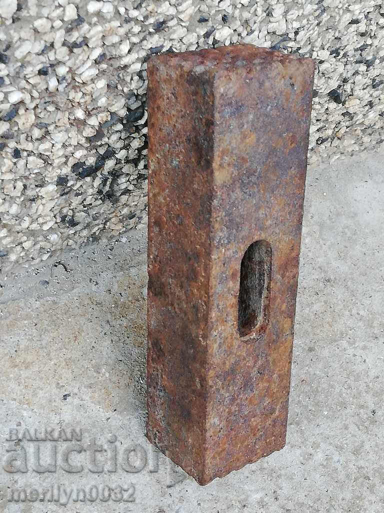 Ciocan de zidar vechi, topor, topor, bip, tokmak, rangă cu preț 49.90 BGN | € 25.51 Ciocan de zidar vechi, topor, topor, bip, tokmak, rangă cu preț 49.90 BGN | € 25.51