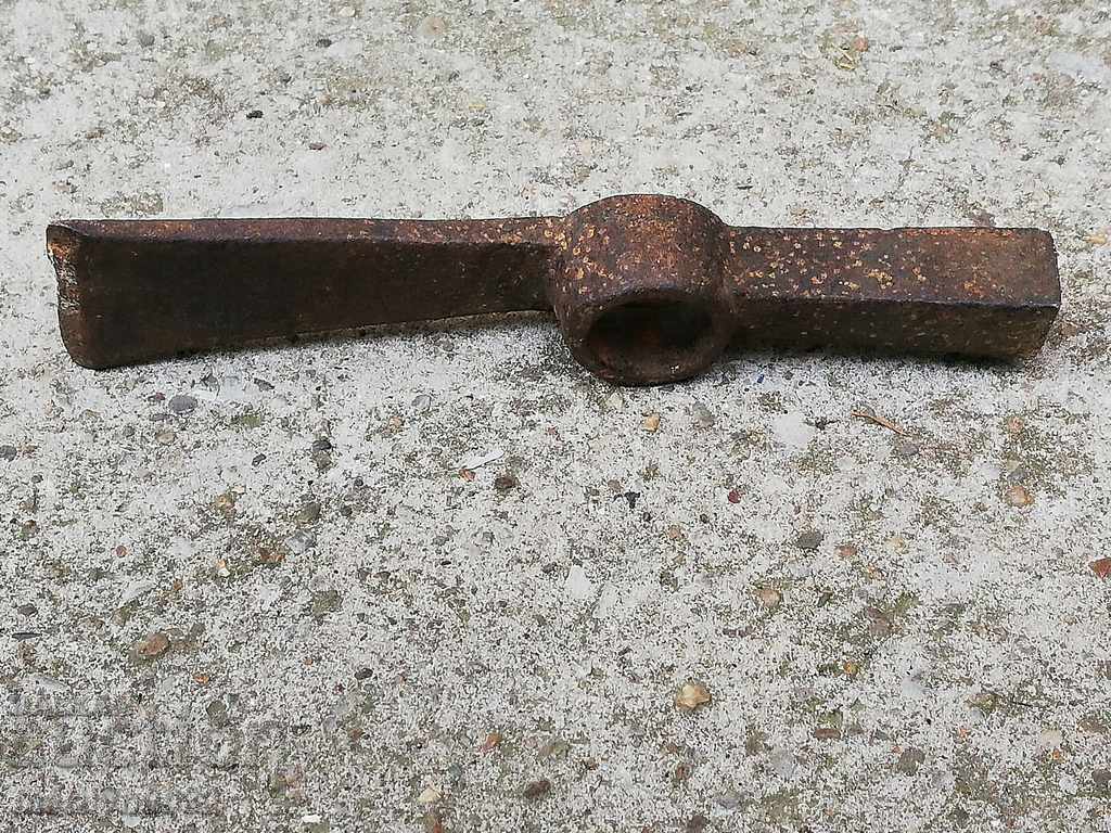 Old hammer hammer, ax, torso, young, torcum, lom - 5 Old hammer hammer, ax, torso, young, torcum, lom - 5