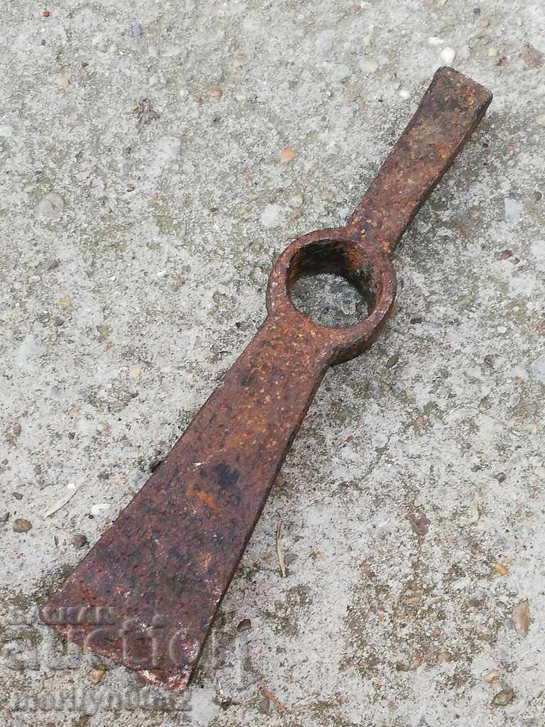 Old hammer hammer, ax, torso, young, torcum, lom - 7 Old hammer hammer, ax, torso, young, torcum, lom - 7