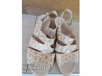 Sandale spaniole noi, mărimea 40