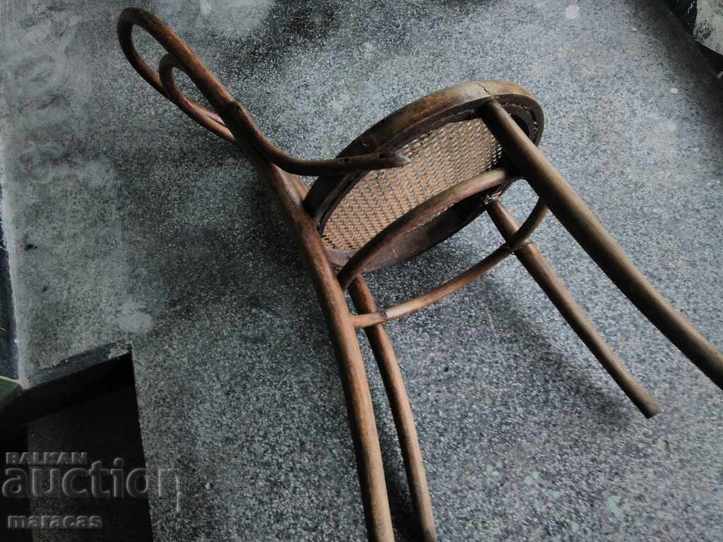 An old chest and an old chair - 5 An old chest and an old chair - 5