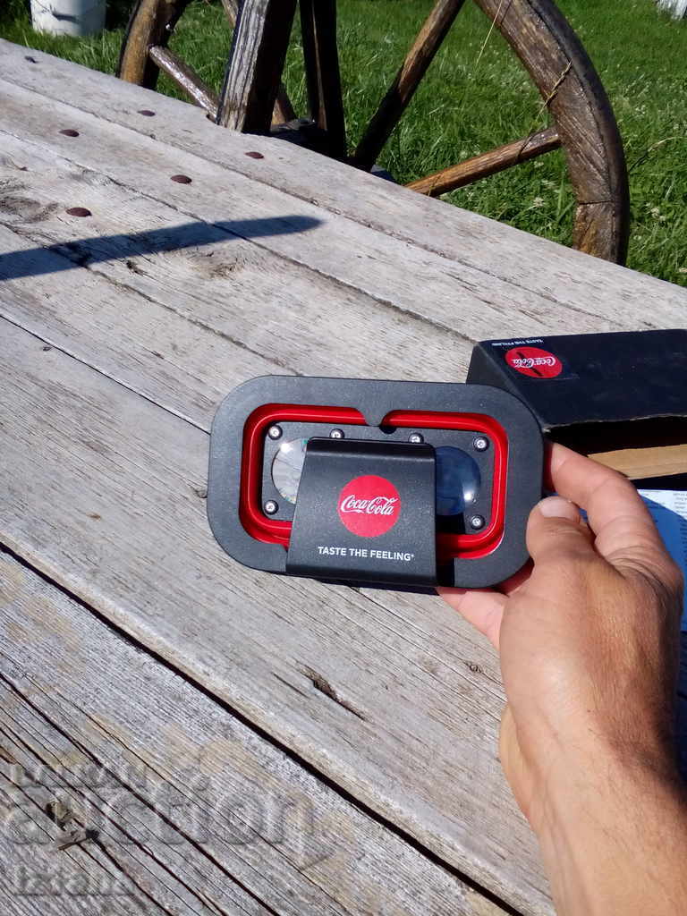 Delivery of 3D Glasses Coca Cola, Coca Cola Delivery of 3D Glasses Coca Cola, Coca Cola