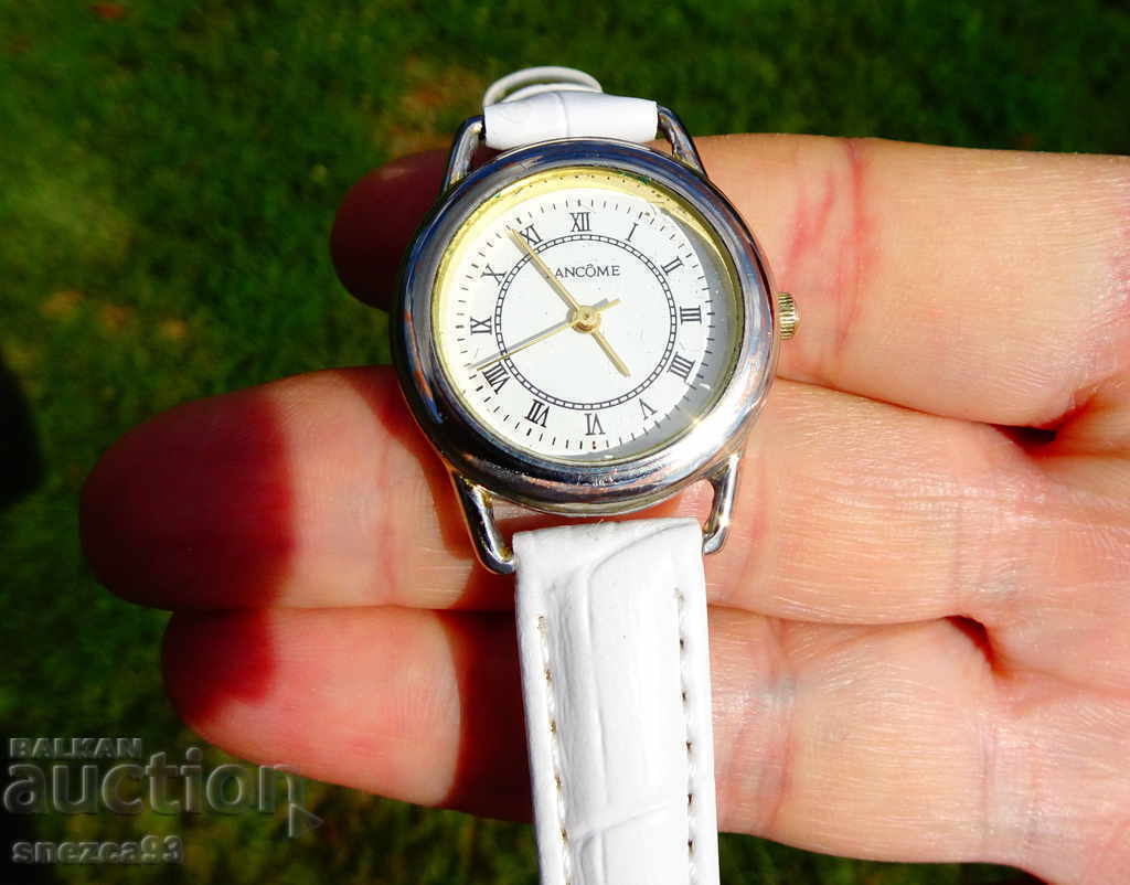 Loreal Wristwatch with price 27.00 BGN | € 13.81