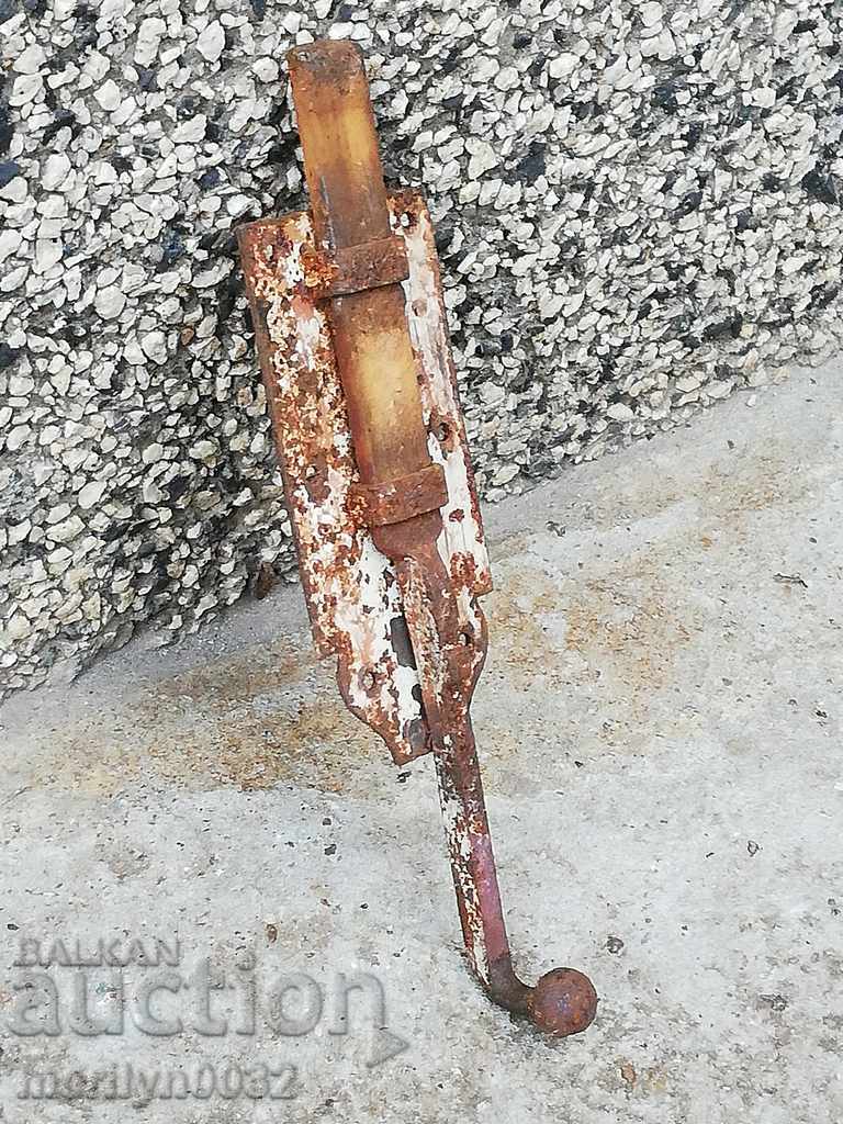 Auction Old wrought-iron latch, latch, lock, lock, reel Auction Old wrought-iron latch, latch, lock, lock, reel