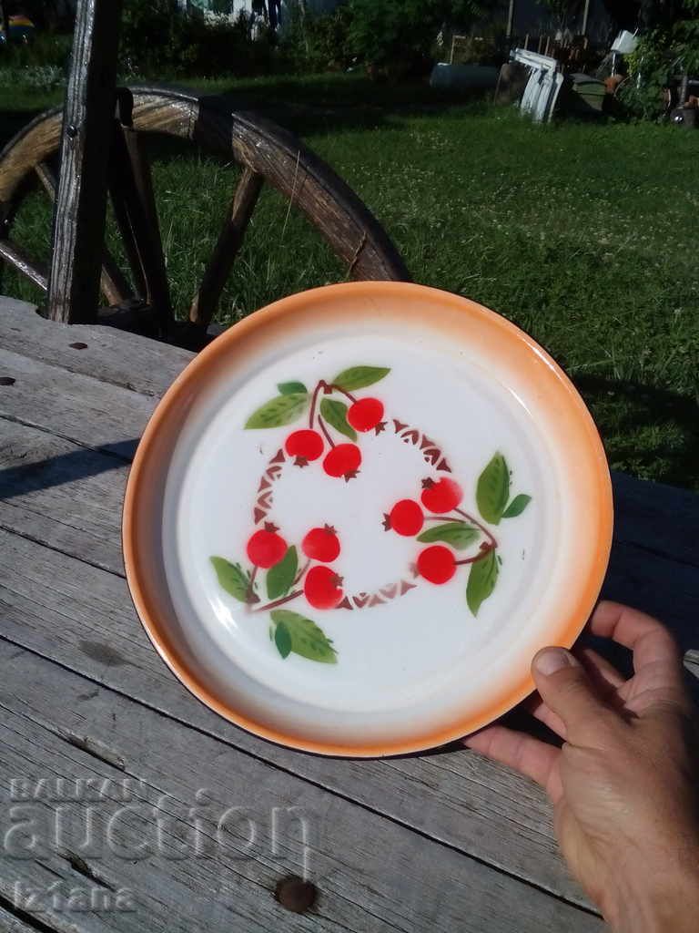 Παλαιό εμαγιέ δίσκο με τιμή 20.00 BGN | € 10.23