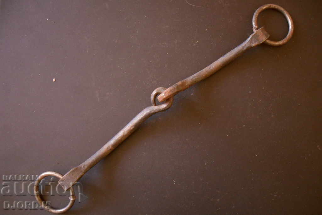 Стара юзда с цена 3.00 лв. | € 1.53 Стара юзда с цена 3.00 лв. | € 1.53