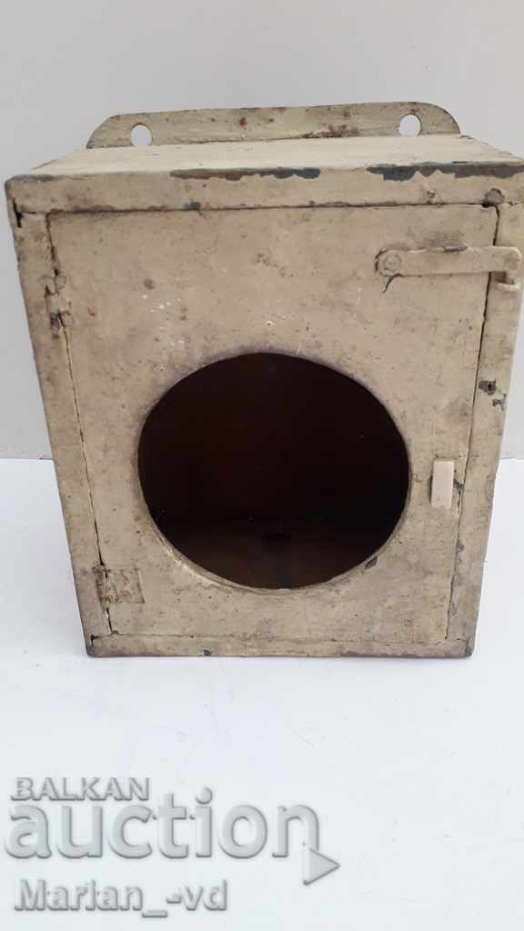 Auction  STAR WOOD WALL WALL BOX