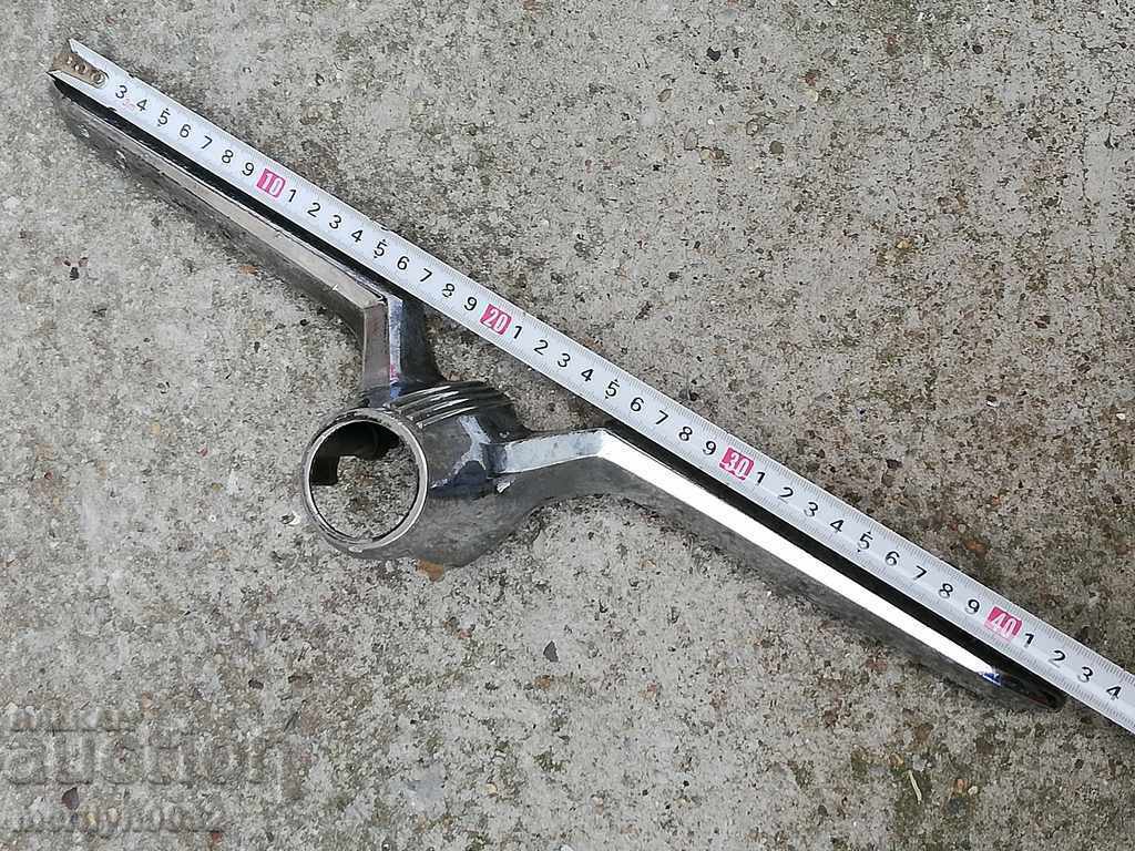 The winged emblem from a trunk from a VOLGA Gas car with price 92.00 BGN | € 47.04 The winged emblem from a trunk from a VOLGA Gas car with price 92.00 BGN | € 47.04