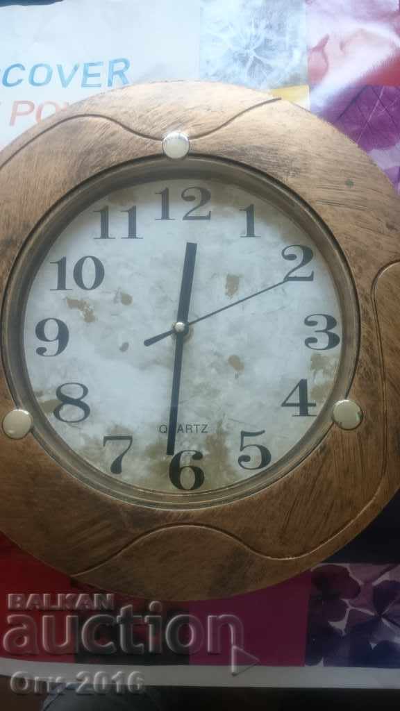 Clock with price 10.00 BGN | € 5.11