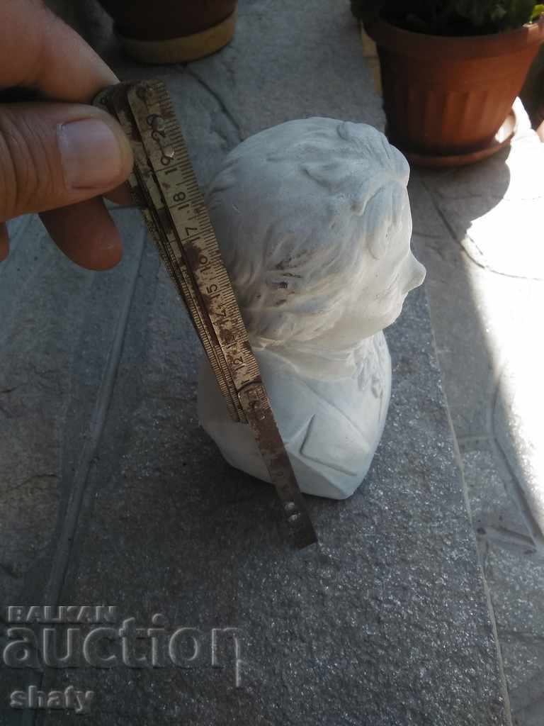 Old bust. Sculpture. - 5 Old bust. Sculpture. - 5